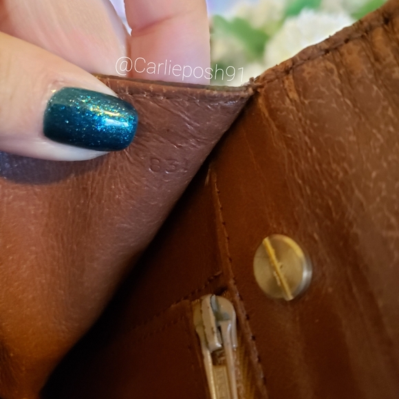 **SOLD** Authentic Pre-owned Vintage Louis Vuitton Dame Clutch - Picture 13 of 14